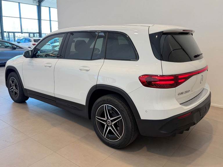 Mercedes EQB250+ AMG Line 7prs