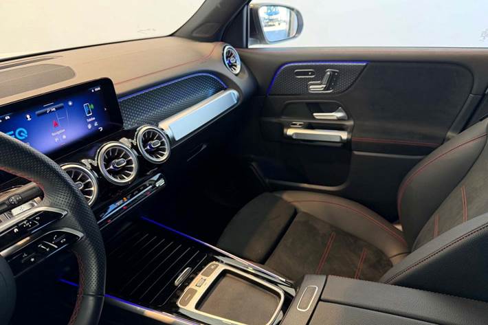 Hvid Mercedes EQB250+ fra 2025