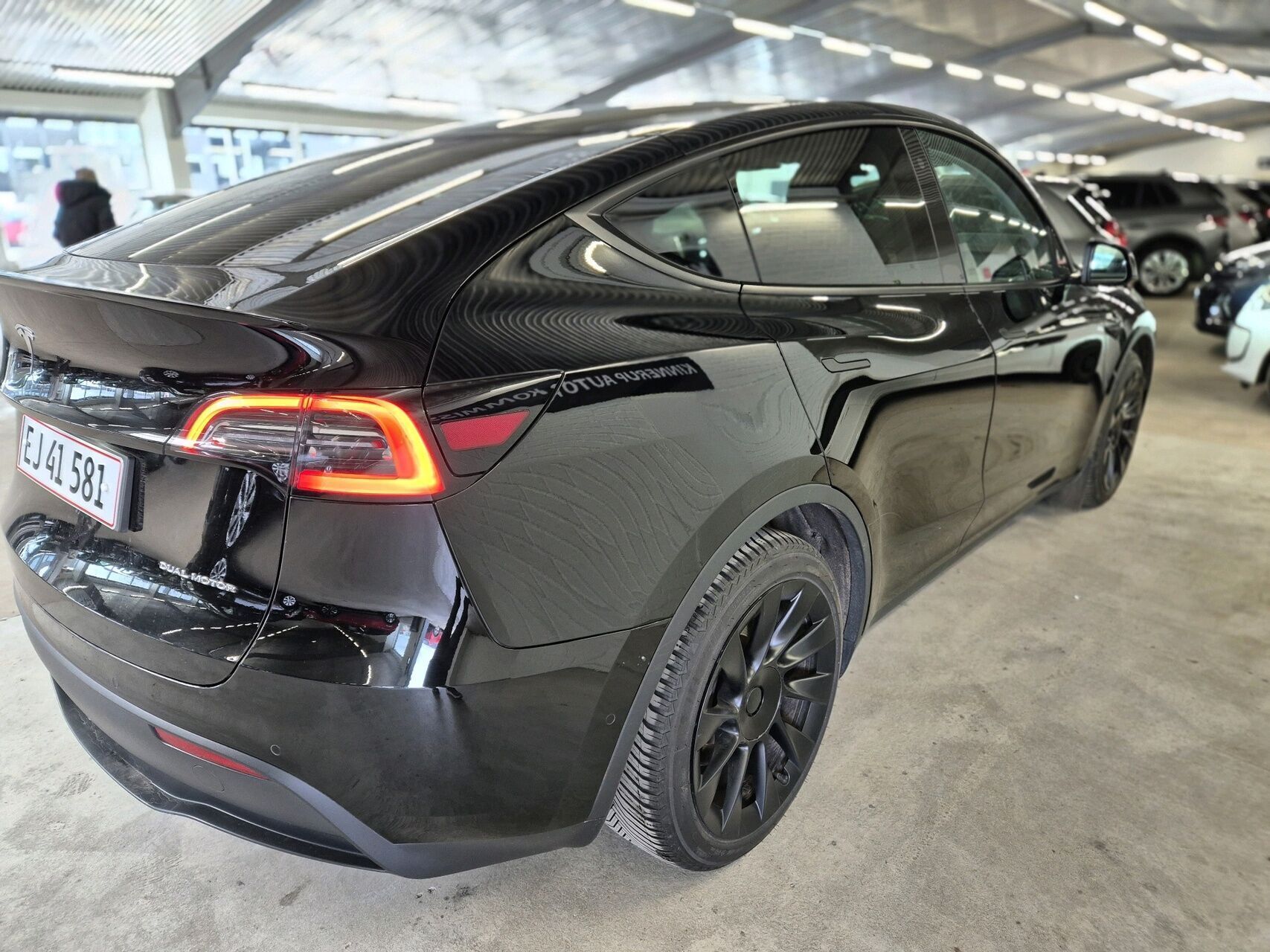 Tesla Model Y EL Long Range AWD 514HK 5d Aut.