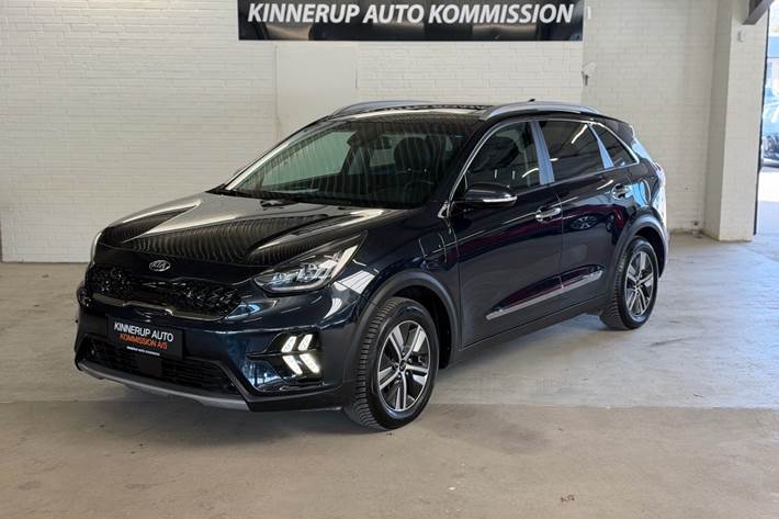 Sort Kia Niro fra 2020 set udefra