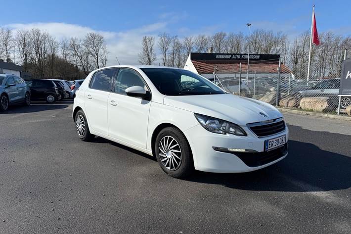 Hvid Peugeot 308 fra 2015