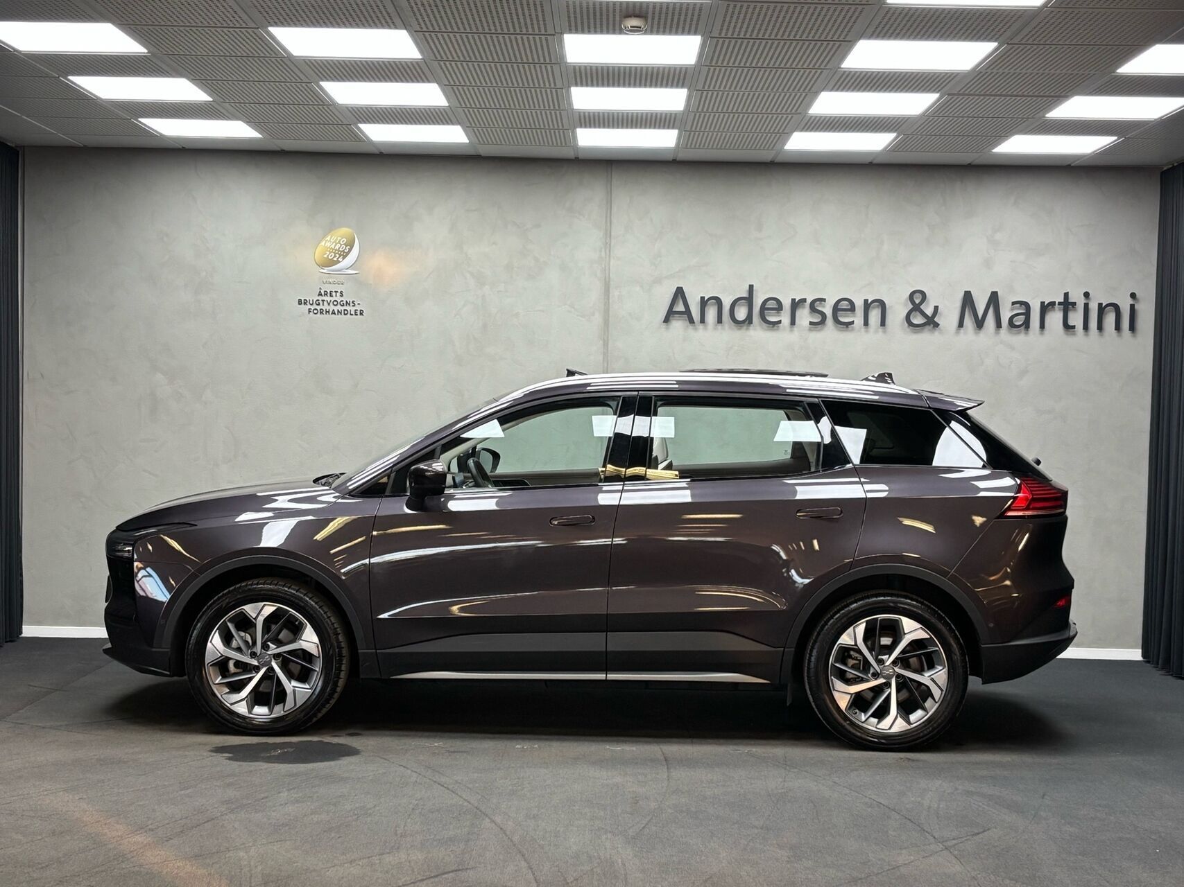 Aiways U5 EL Premium 204HK 5d Aut.