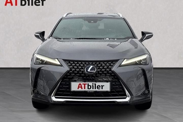 Sort Lexus UX fra 2022 set udefra