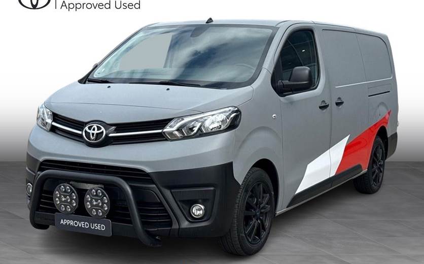 Toyota ProAce 2,0 Long D Comfort Master To skydedør 144HK Van 8g Aut.