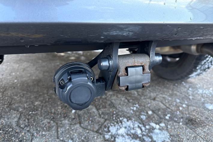 Blå Toyota Yaris Cross fra 2022