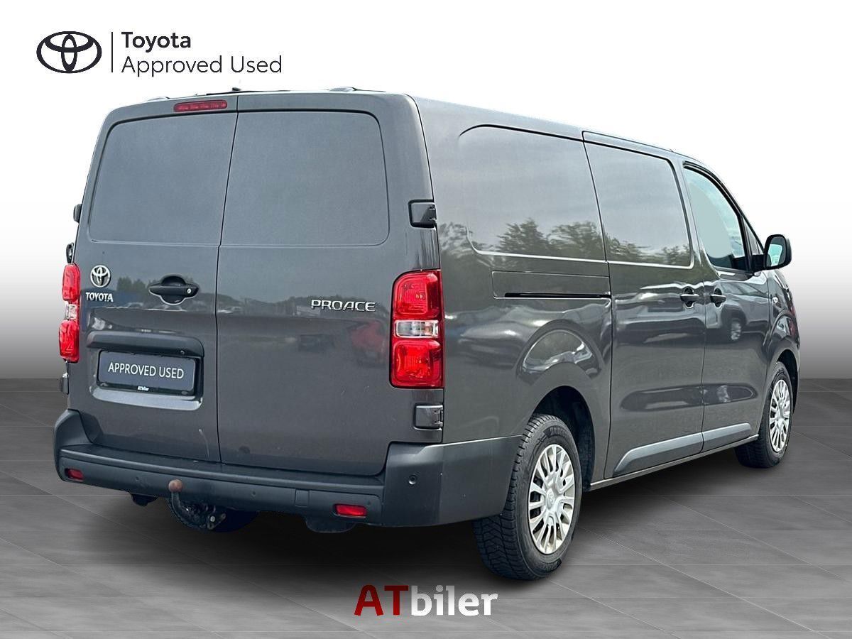 Sort Toyota ProAce fra 2023