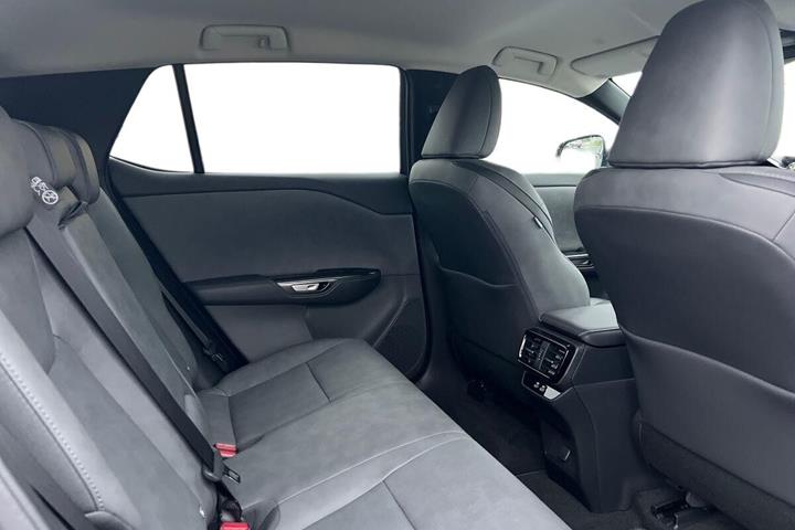 Sort Lexus RZ fra 2024