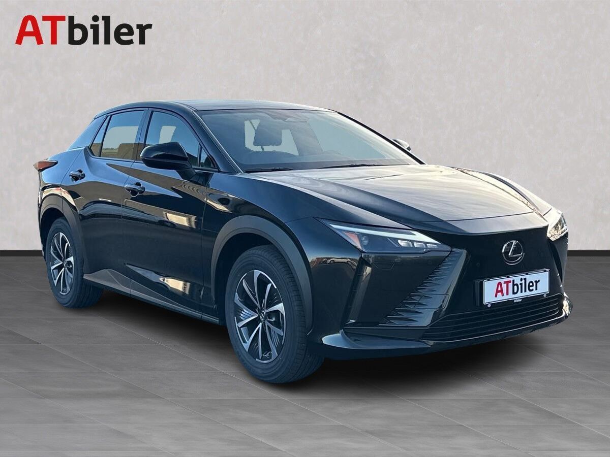 Sort Lexus RZ fra 2025
