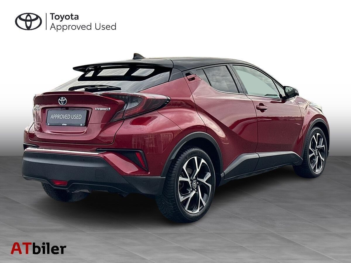 Toyota C-HR 1,8 Hybrid C-LUB Premium Selected Bi-tone Multidrive S 122HK 5d Aut.