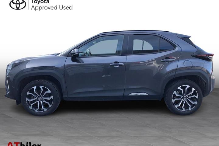 Sort Toyota Yaris Cross fra 2024