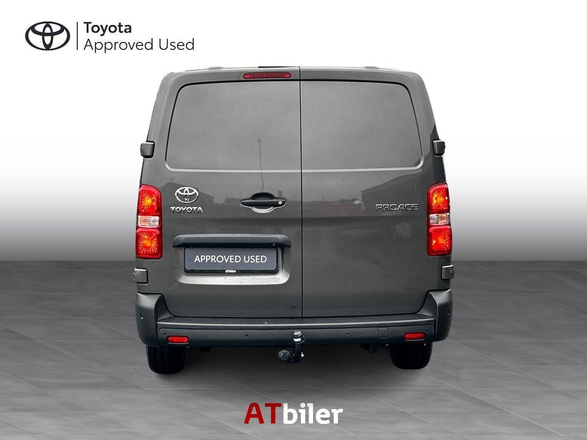 Sort Toyota ProAce fra 2023