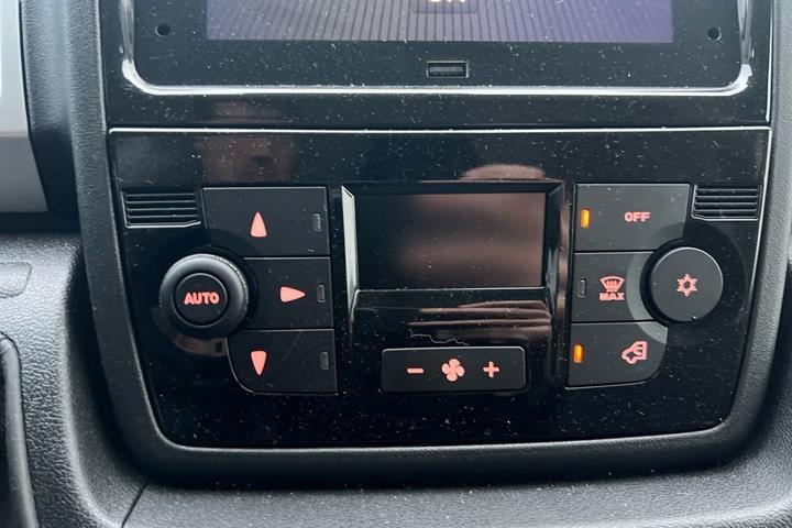 Hvid Fiat E-Ducato fra 2022