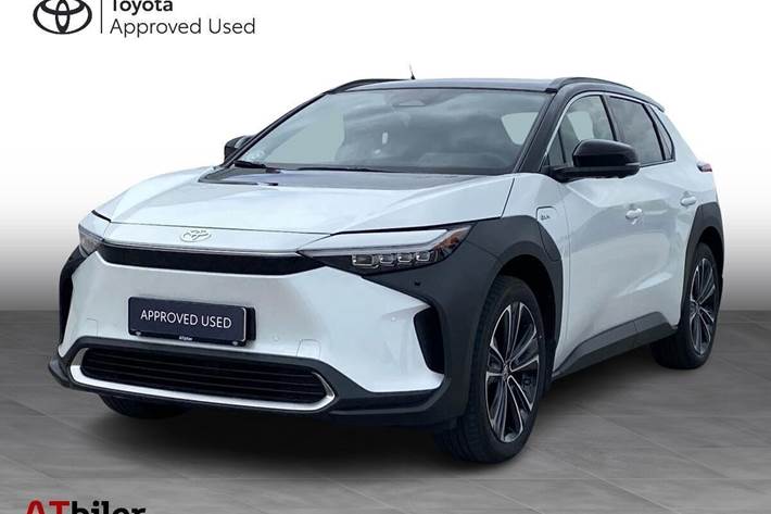 Hvid Toyota BZ4X fra 2025