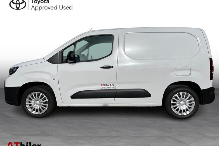 Hvid Toyota ProAce City fra 2025
