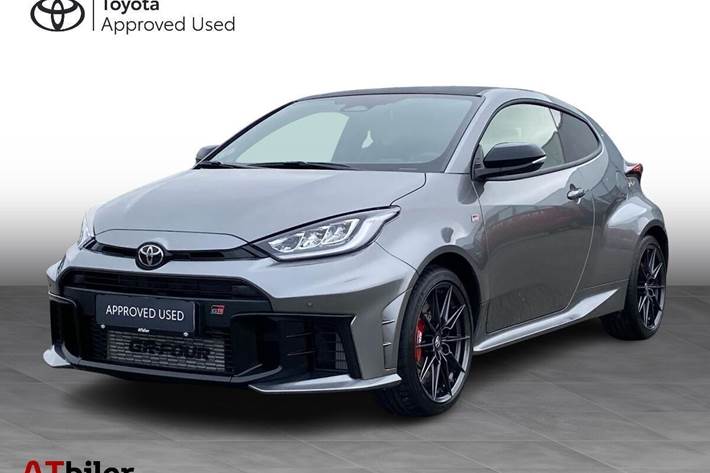 Grå Toyota GR Yaris fra 2024