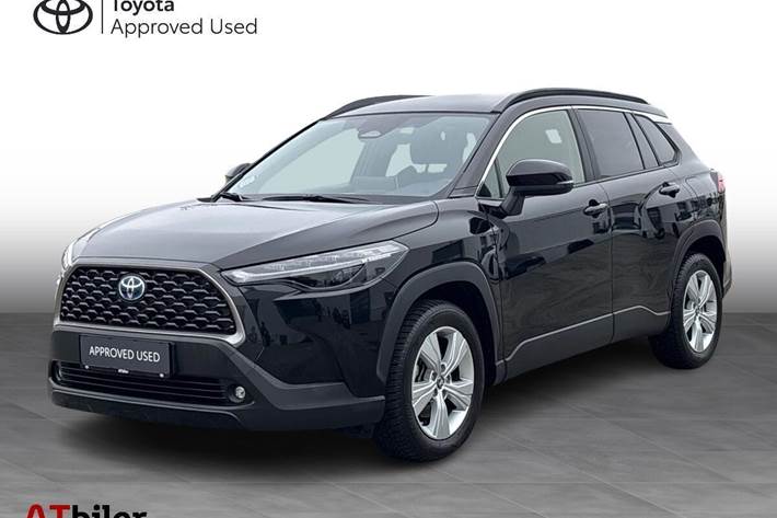 Sort Toyota Corolla Cross fra 2024