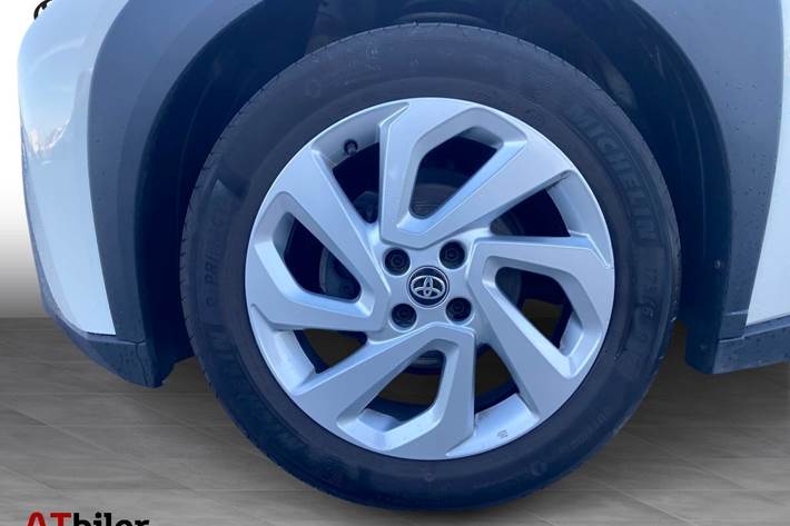 Hvid Toyota Aygo X fra 2023