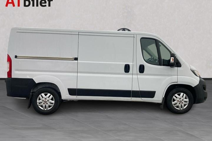 Hvid Fiat Ducato fra 2022