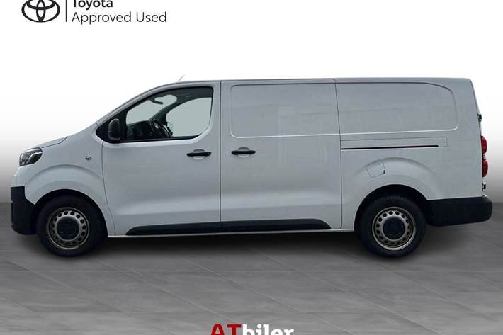 Hvid Toyota ProAce fra 2022