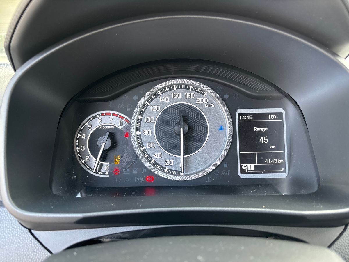 Grå Suzuki Ignis fra 2025