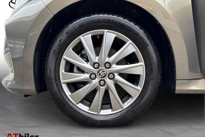 Bronze Toyota Yaris fra 2023