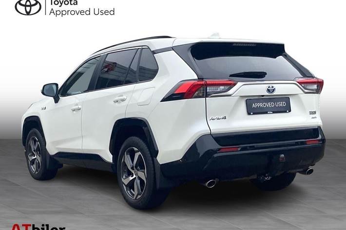 Hvid Toyota RAV4 Plug-in fra 2022