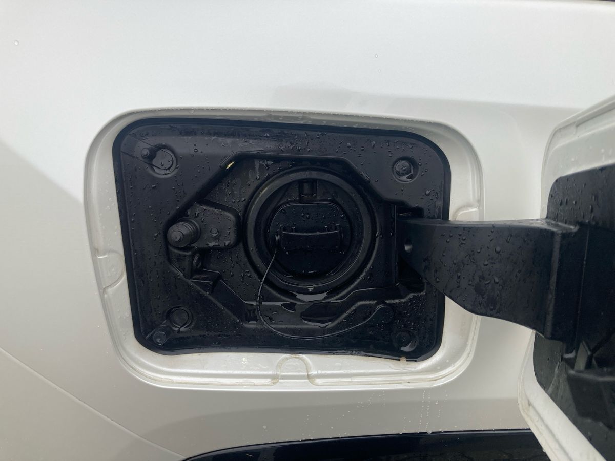 Hvid Toyota RAV4 Plug-in fra 2022