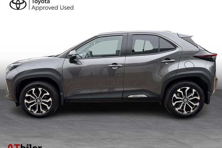 Grå Toyota Yaris Cross fra 2022