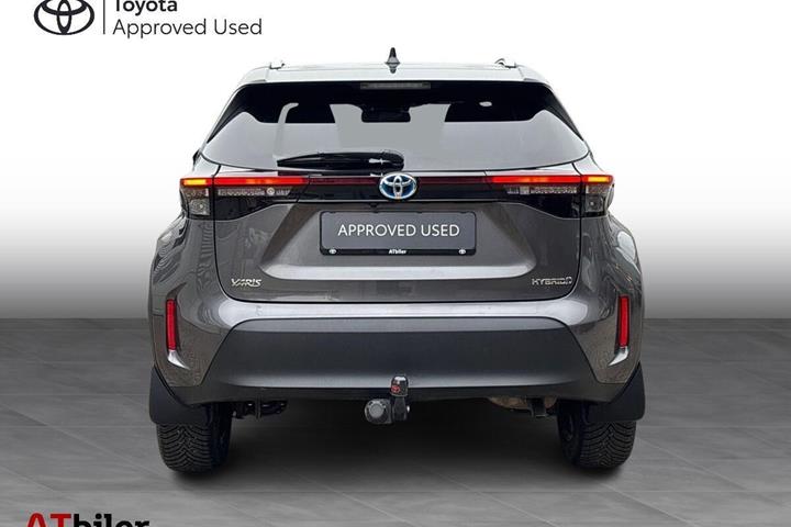 Grå Toyota Yaris Cross fra 2022