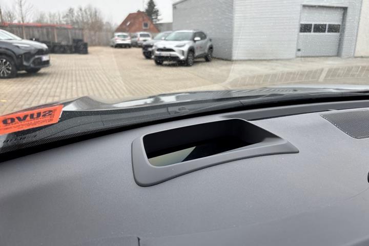 Grå Toyota Yaris Cross fra 2022