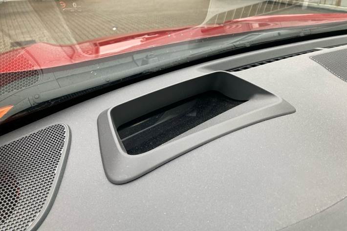 Rød Toyota Yaris Cross fra 2022