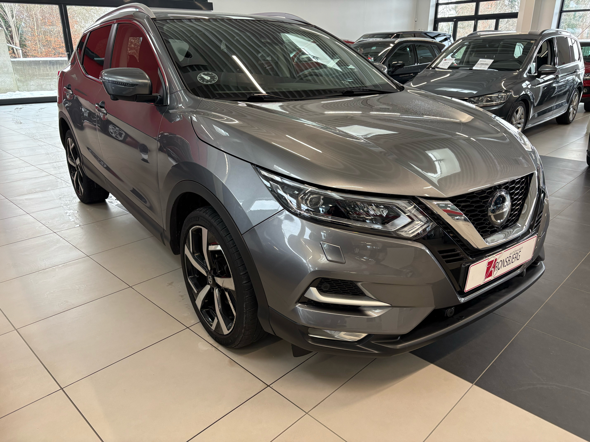 Grå Nissan Qashqai fra 2021