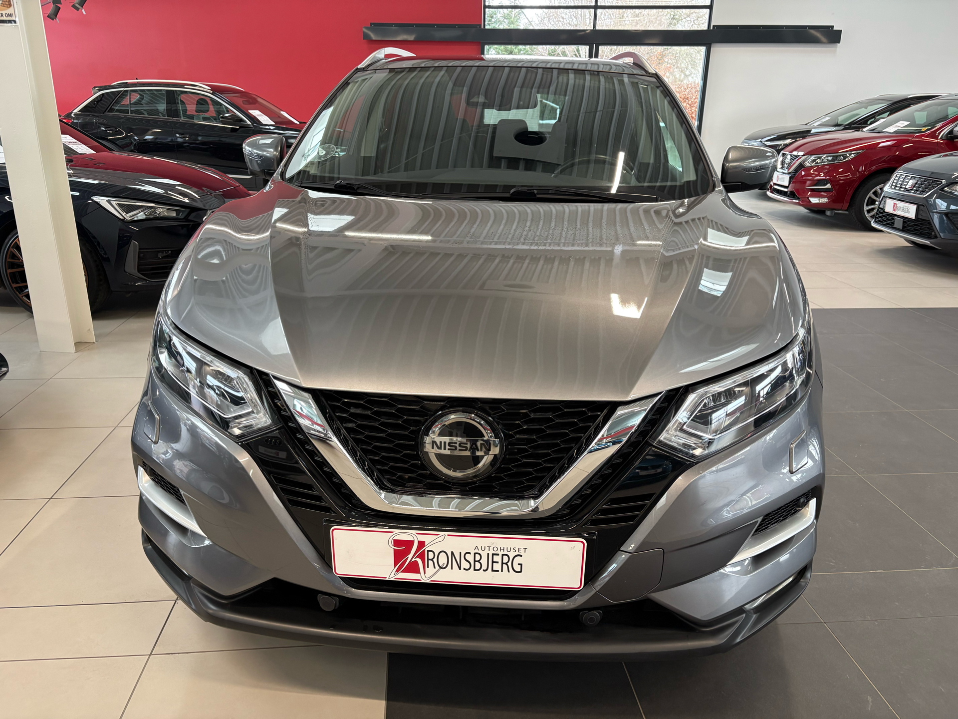 Grå Nissan Qashqai fra 2021