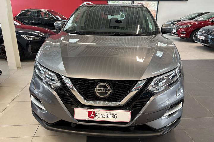 Grå Nissan Qashqai fra 2021