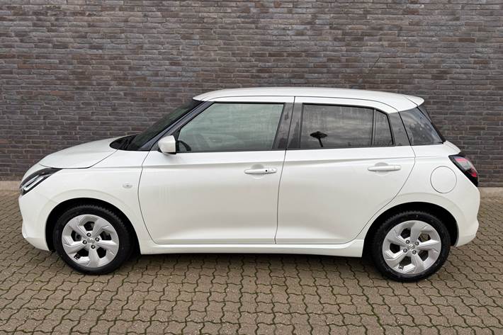 Hvid Suzuki Swift fra 2025