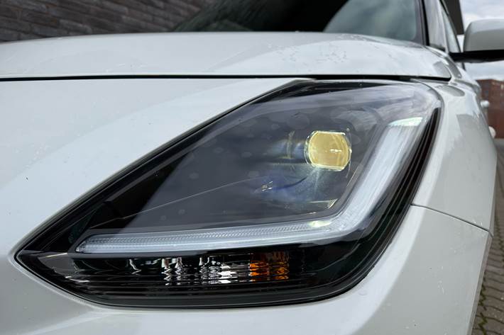 Hvid Suzuki Swift fra 2025