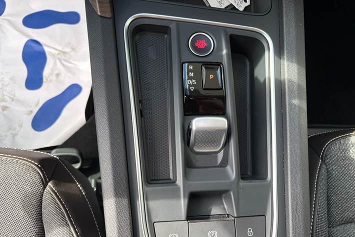 Sort Seat Leon fra 2021