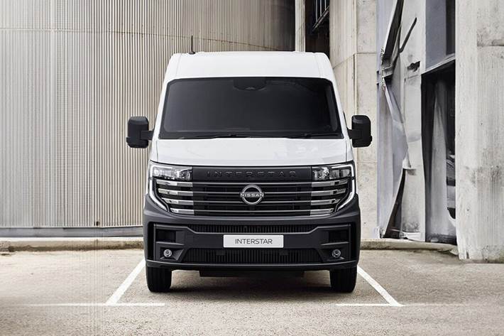 Hvid Nissan Interstar fra 2026