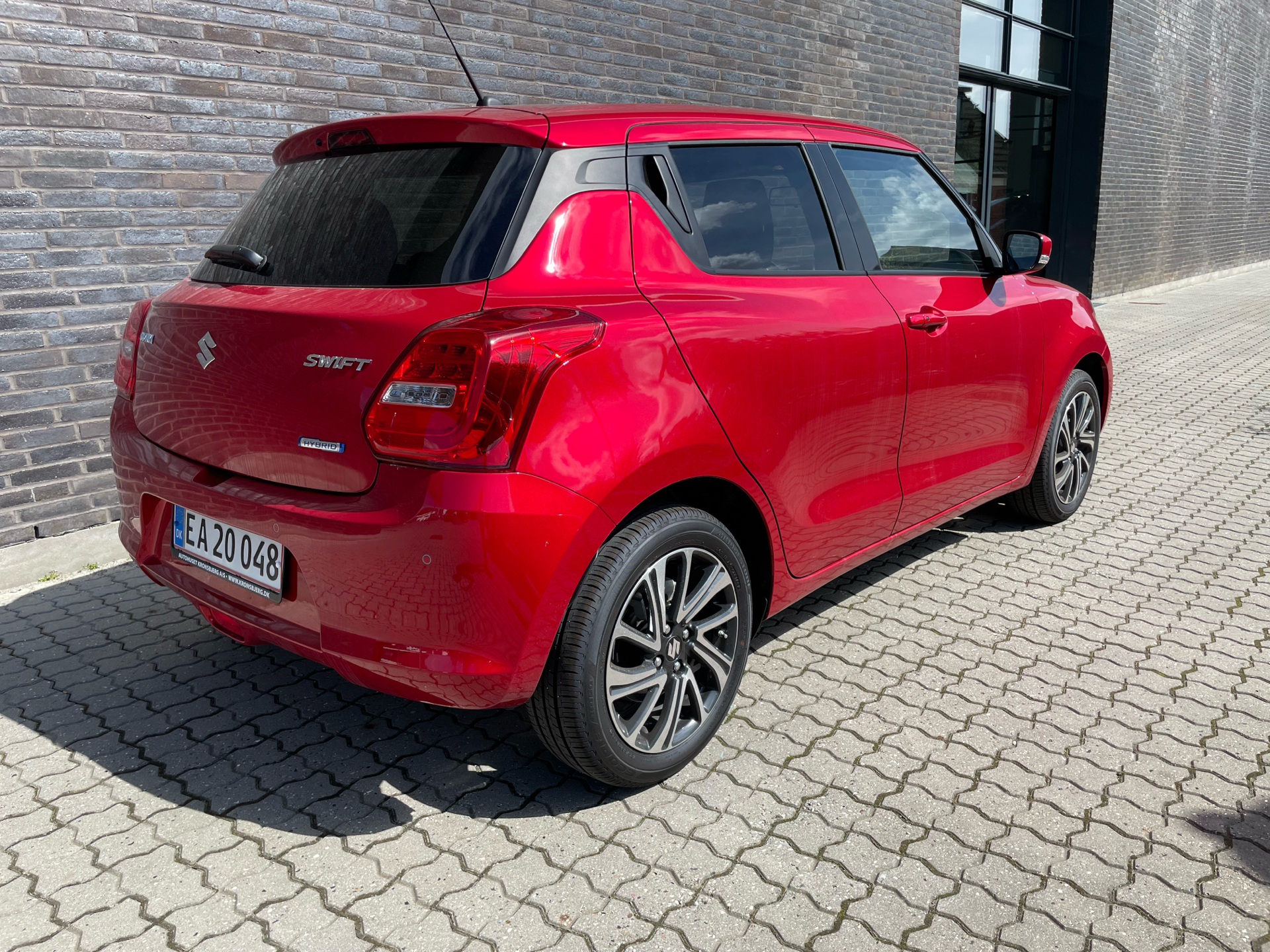 Rød Suzuki Swift fra 2024