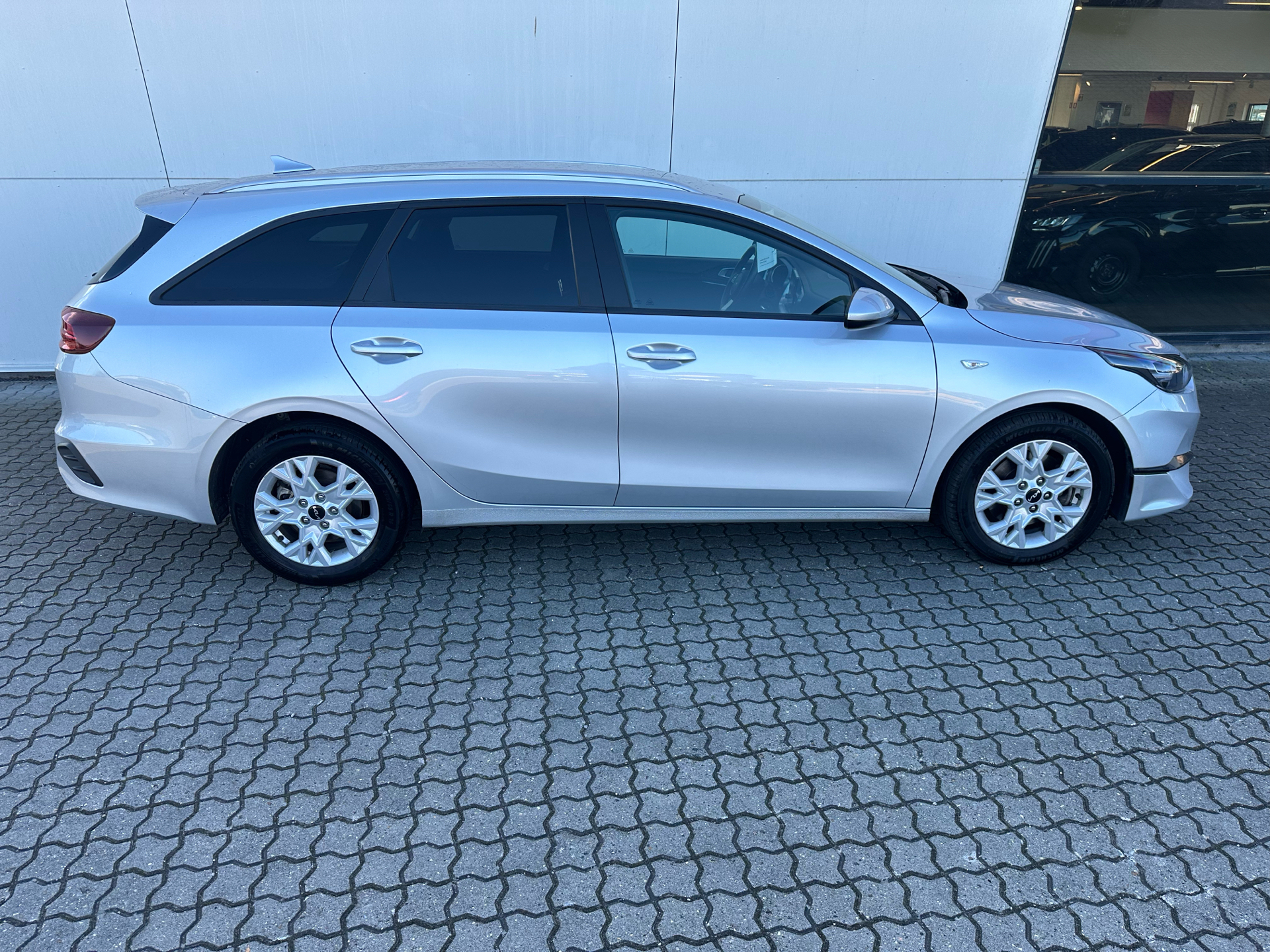 Sølv Kia Ceed fra 2023