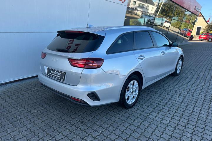 Sølv Kia Ceed fra 2023