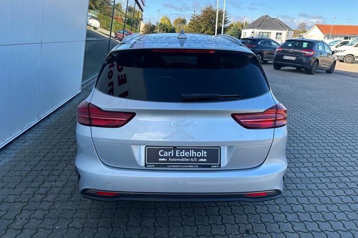 Sølv Kia Ceed fra 2023