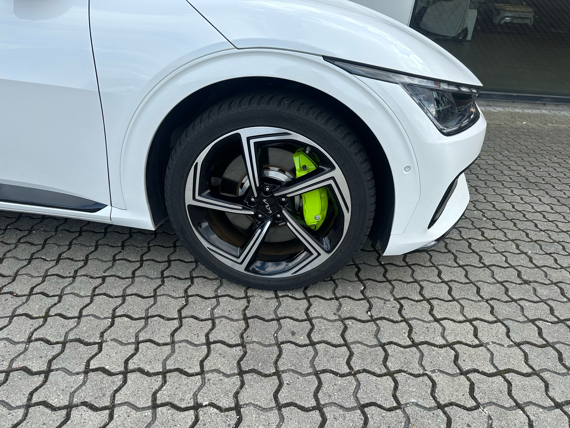 Hvid Kia EV6 fra 2024