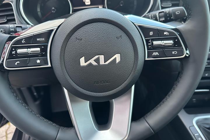 Sort Kia XCeed fra 2024