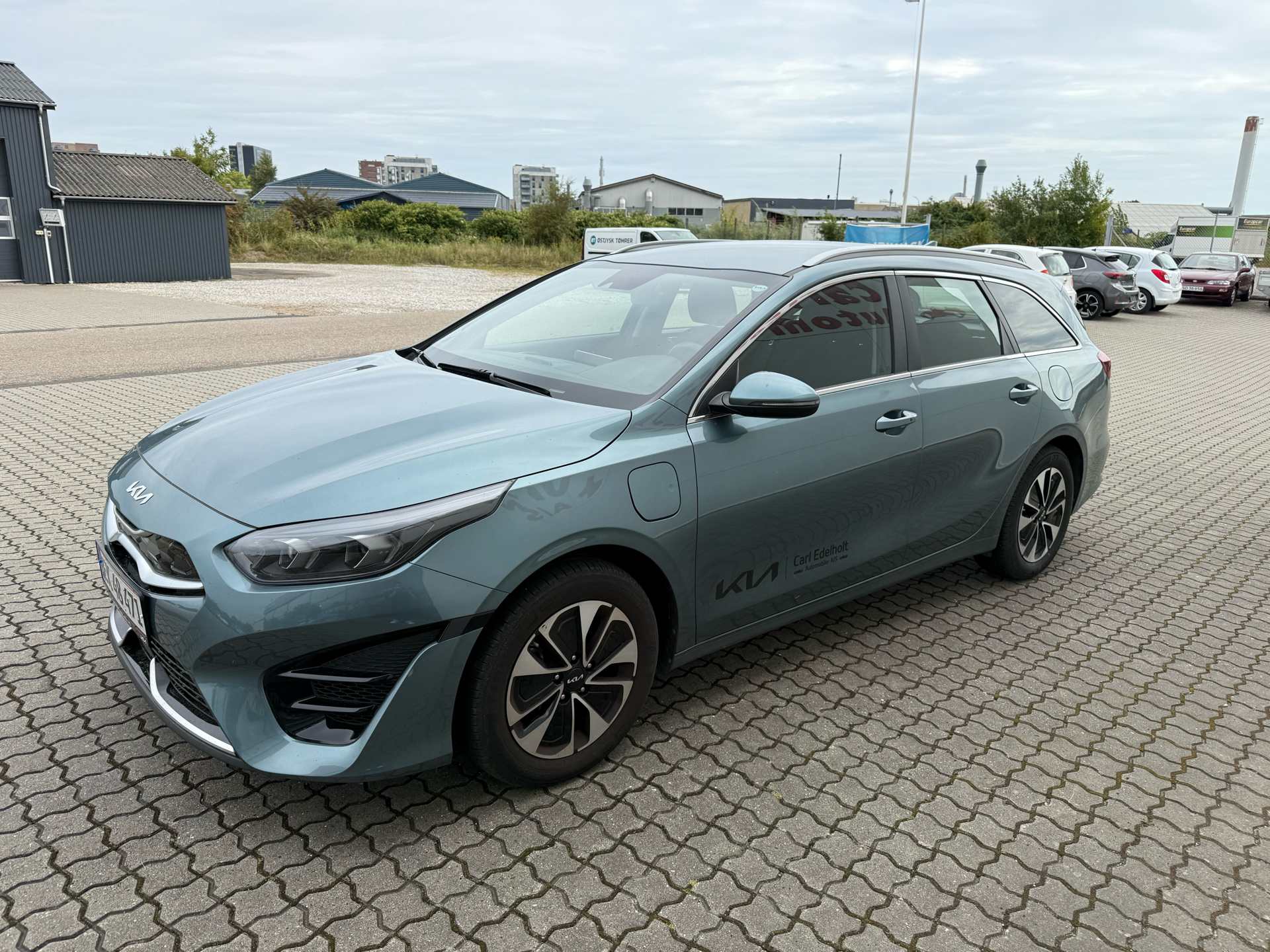 Grå Kia Ceed fra 2023