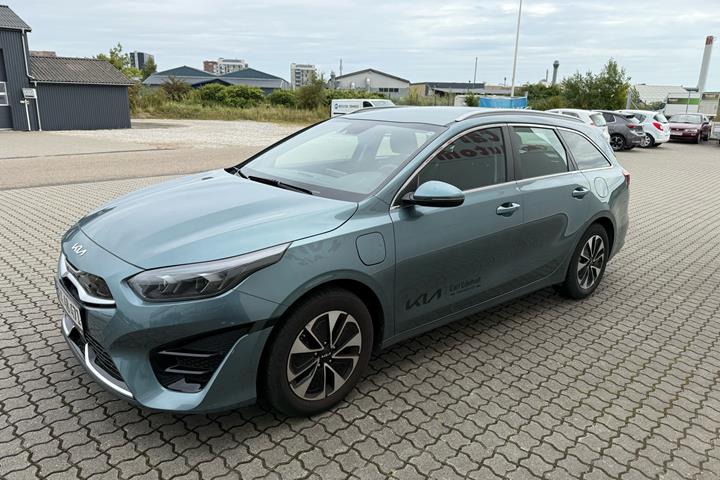 Grå Kia Ceed fra 2023
