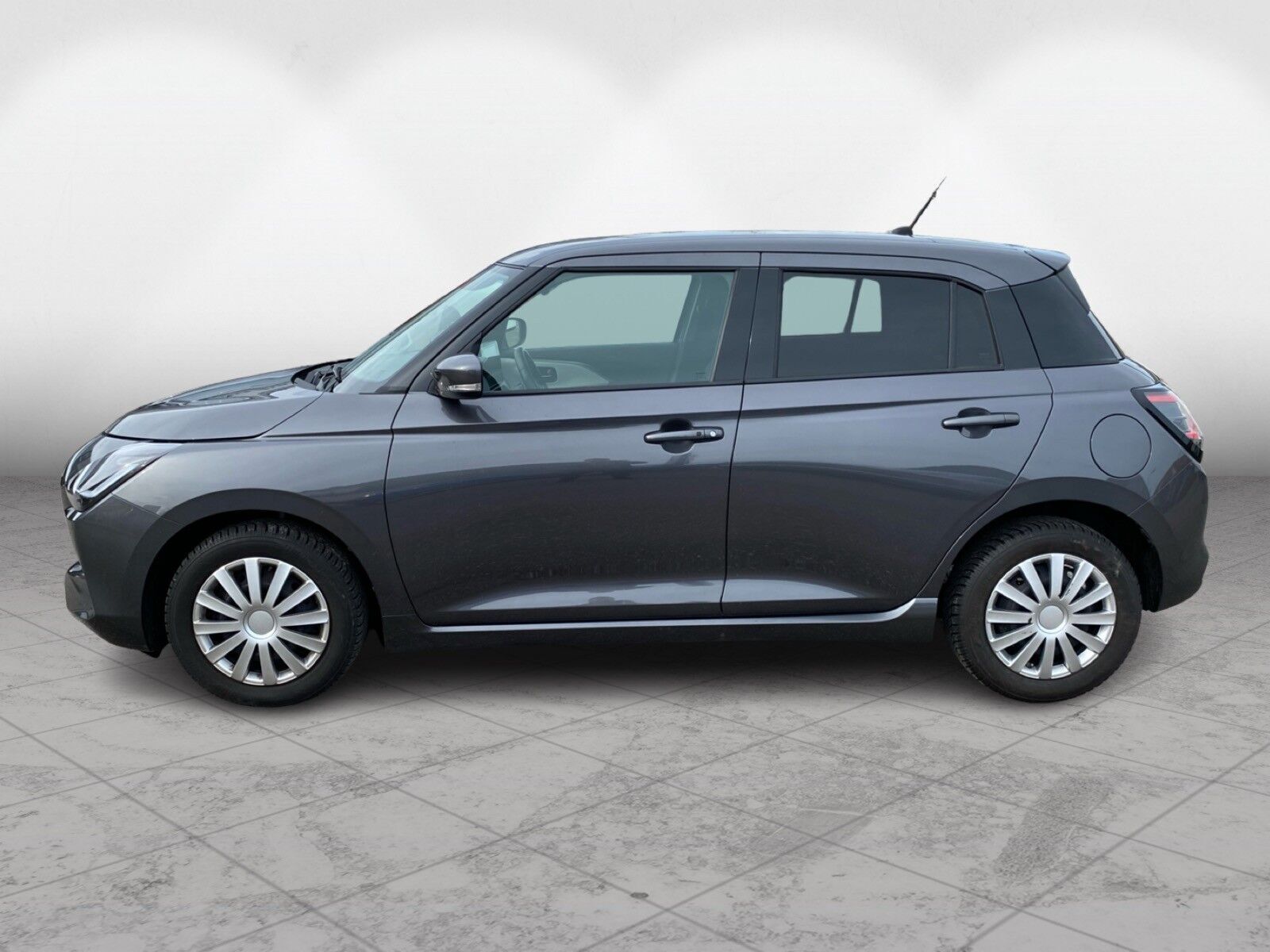 Grå Suzuki Swift fra 2025