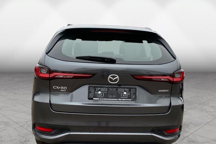 Grå Mazda CX-80 fra 2025 set udefra