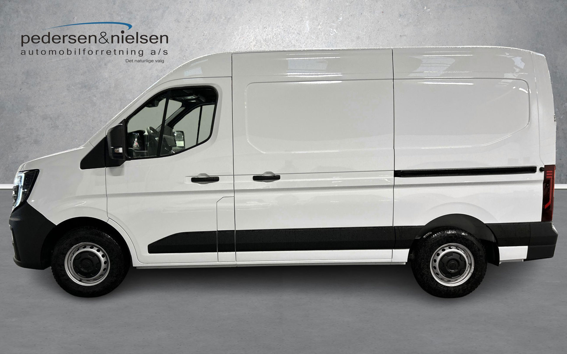 Nissan Interstar 2,0 L2H2 DCi N-Connecta 150HK Van 6g