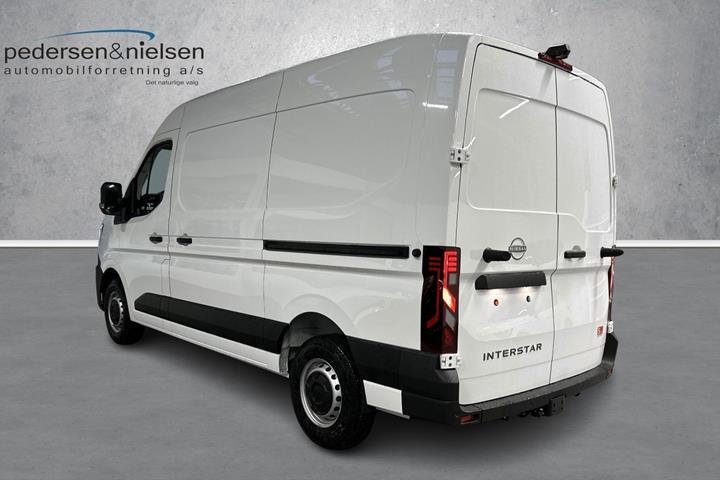 Hvid Nissan Interstar fra 2025